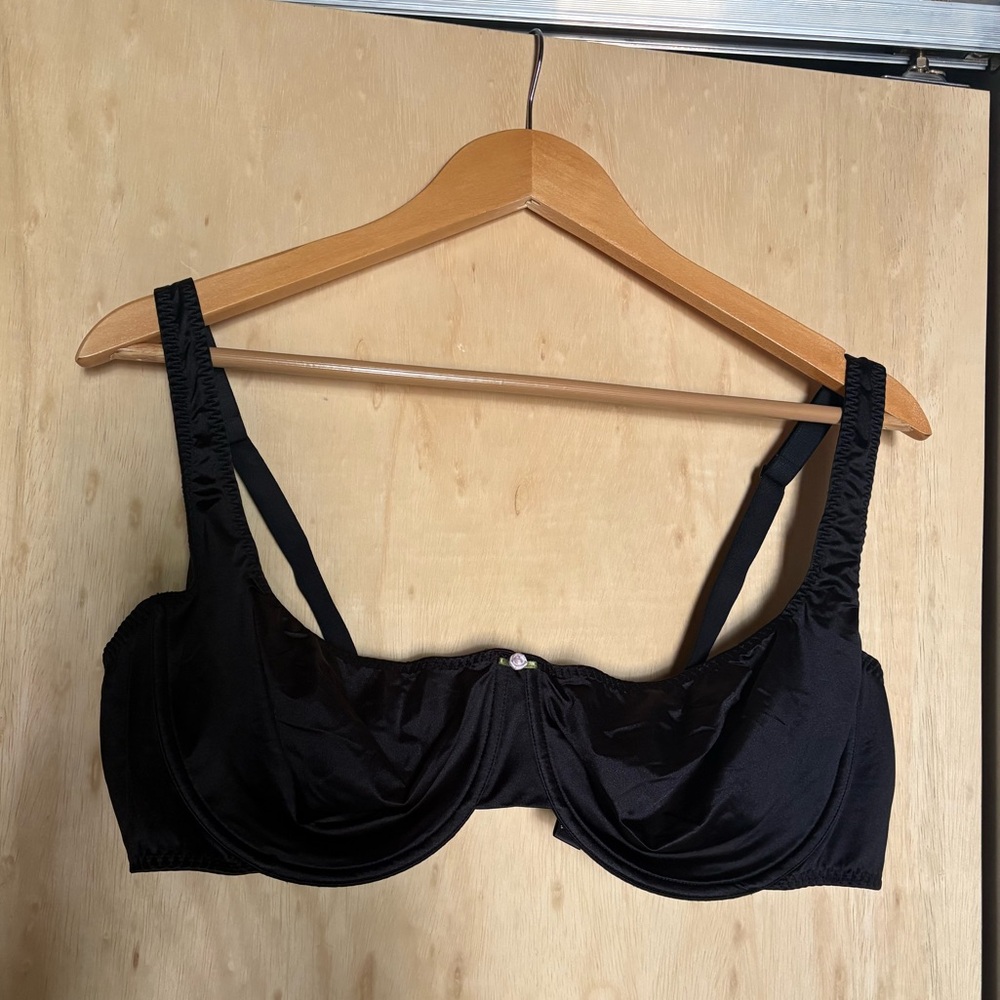 Skims Black Satin Bra 42D